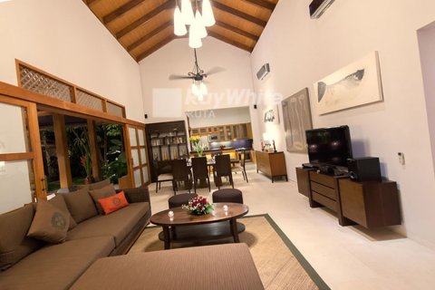 4 bedrooms Villa in Seminyak, Indonesia No. 22915 21