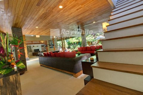 4 bedrooms Villa in Seminyak, Indonesia No. 22915 2