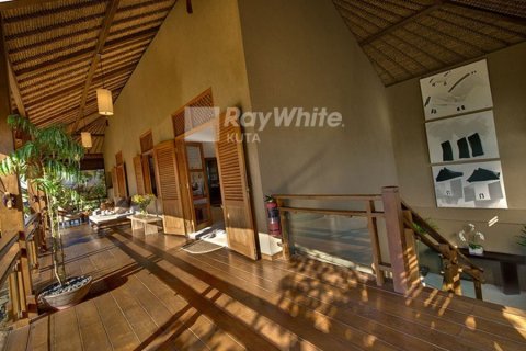 4 bedrooms Villa in Seminyak, Indonesia No. 22915 18