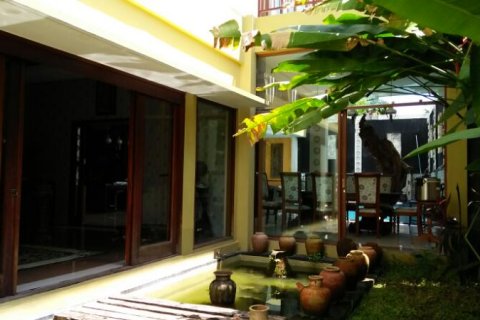 8 bedrooms House in Kerobokan, Indonesia No. 22960 4