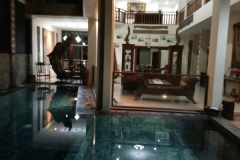 8 bedrooms House in Kerobokan, Indonesia No. 22960 11