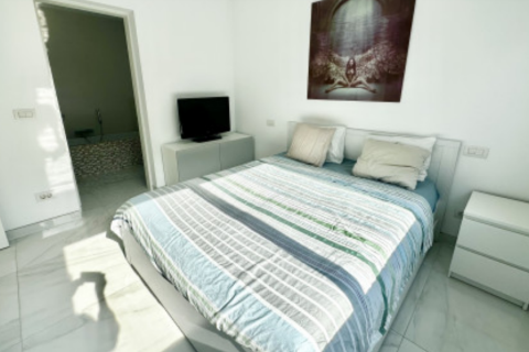 5 bedrooms Villa in Mijas Costa, Spain No. 27560 7