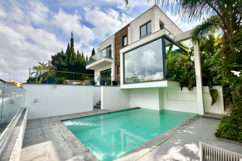 5 dormitorios Villa en Mijas Costa, Spain No. 27560 1