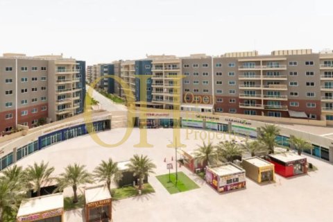 2 bedrooms Apartment in Al Reef, UAE No. 8781 1