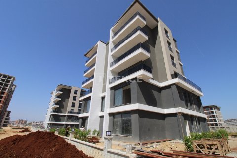 2+1 Apartment en Aksu, Turkey No. 11903 30