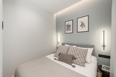 2 dormitorios Apartment en Madrid, Spain No. 26862 10