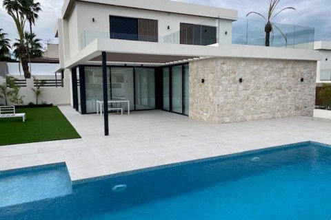 3 dormitorios Villa en Alicante, Spain No. 27283 1