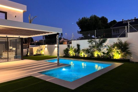 3 dormitorios Villa en Alicante, Spain No. 27283 10