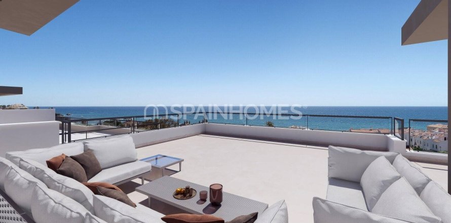 3 bedrooms Penthouse in Casares, Spain No. 26831