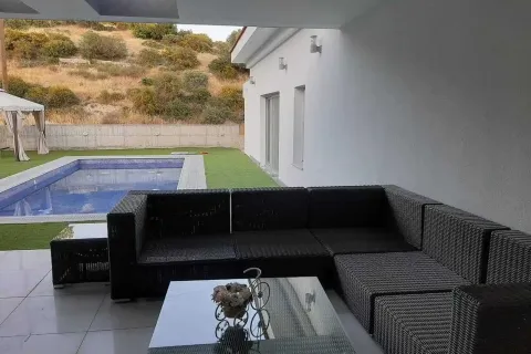 4 bedrooms House in Alassa, Cyprus No. 39938 6