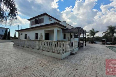 5 dormitorios Villa en Paralimni, Cyprus No. 75130 1