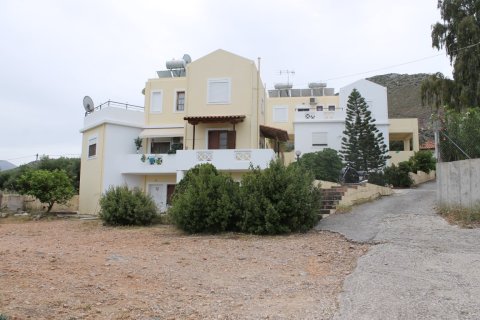 320m² Business in Hersonissos, Greece No. 57321 4