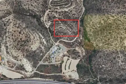 18400m² Land à Agios Tychonas, Cyprus No. 42129 1