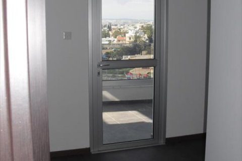 3 dormitorios Apartment en Larnaca, Cyprus No. 49651 3