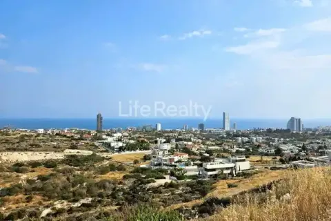 12208m² Land à Mouttagiaka, Cyprus No. 41788 1