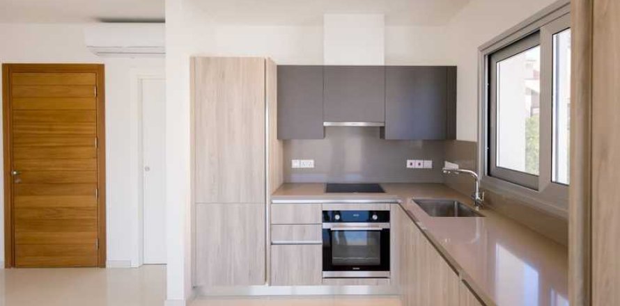 2 dormitorios Apartment en Germasogeia, Cyprus No. 41375