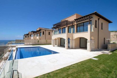 4 bedrooms Villa in Kouklia, Cyprus No. 30579 1