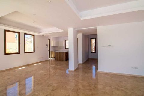 4 bedrooms Villa in Kouklia, Cyprus No. 30579 6