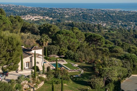 5 chambres Villa à La Colle-sur-Loup, France No. 72361 18