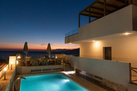 5 bedrooms Villa in Heraklion, Greece No. 24349 9