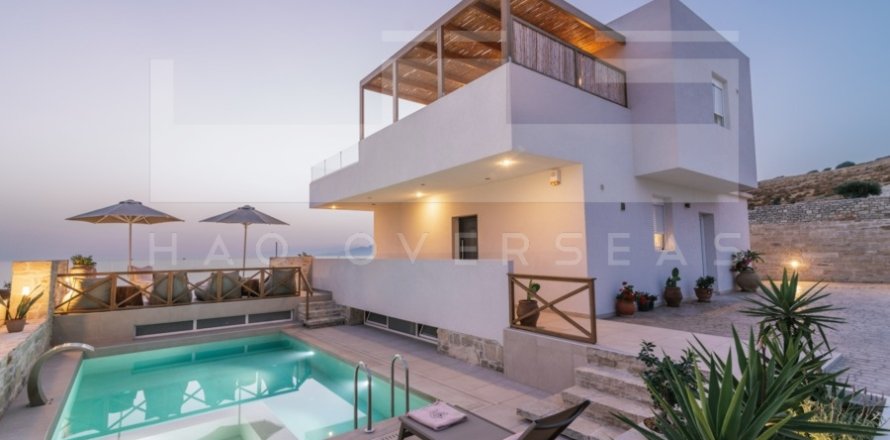 5 bedrooms Villa in Heraklion, Greece No. 24349