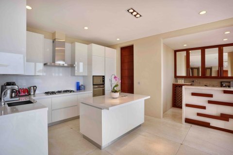 3 bedrooms Villa in Pecatu, Indonesia No. 23415 4