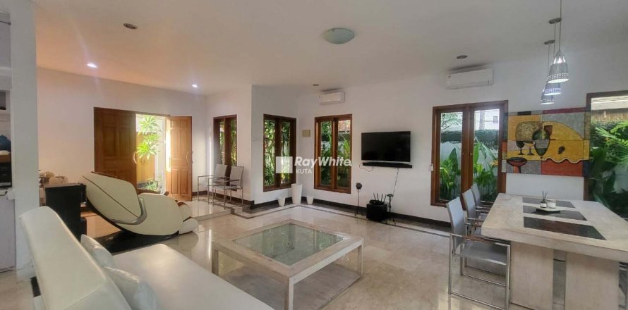 3 bedrooms Villa in Dalung, Indonesia No. 23414