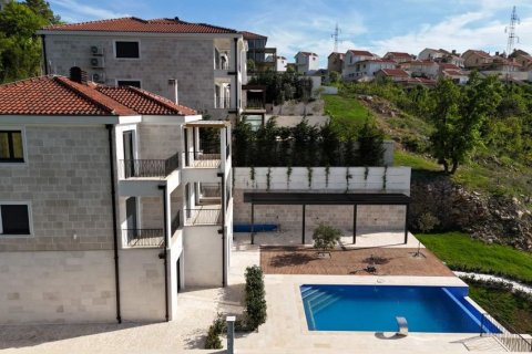 450m² House à Budva, Montenegro No. 66712 13