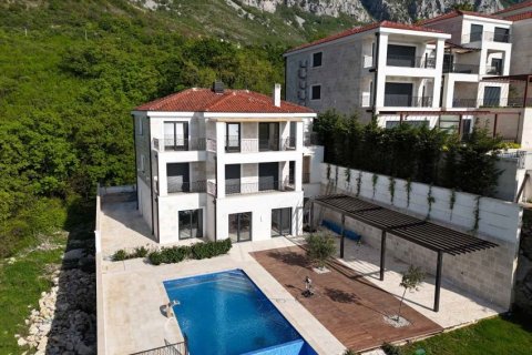 450m² House à Budva, Montenegro No. 66712 2