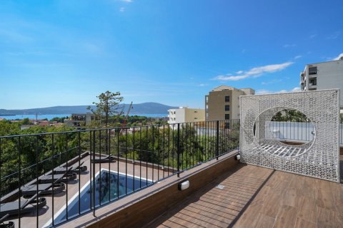 2 dormitorios Apartment en Tivat, Montenegro No. 66714 20