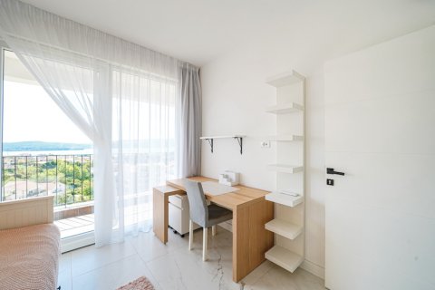 2 dormitorios Apartment en Tivat, Montenegro No. 66714 16