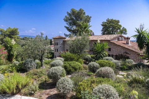 6 dormitorios House en Valbonne, France No. 67265 20