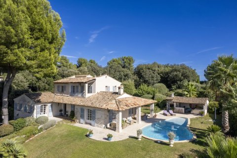 3 bedrooms Villa in Saint-Paul-de-Vence, France No. 67264 1