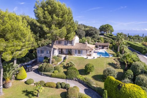 3 bedrooms Villa in Saint-Paul-de-Vence, France No. 67264 2