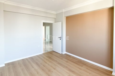 3+1 Apartment in Istanbul, Turkey No. 13368 14