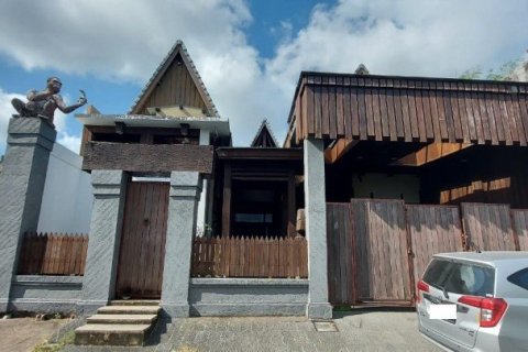 4 bedrooms Villa in Kuta, Indonesia No. 23069 1