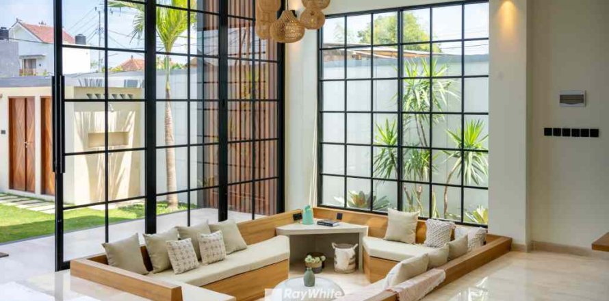 3 bedrooms Villa in Canggu, Indonesia No. 23070