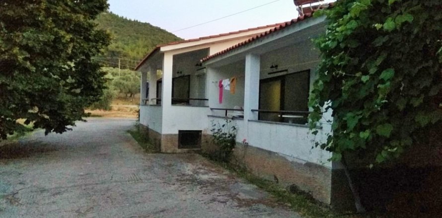 300m² Commercial property en Kavala, Greece No. 50048