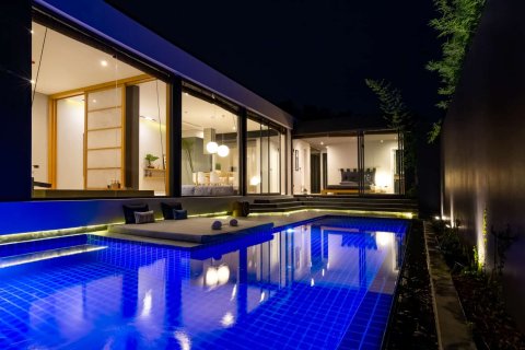 3 dormitorios Villa en Layan Beach, Thailand No. 984 2