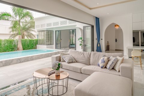 3 dormitorios Villa en Layan Beach, Thailand No. 983 7