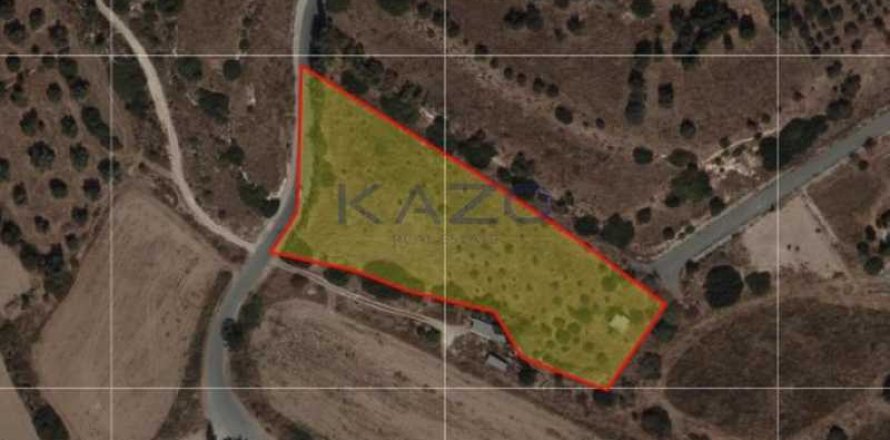 6355m² Land en Episkopi, Cyprus No. 64718