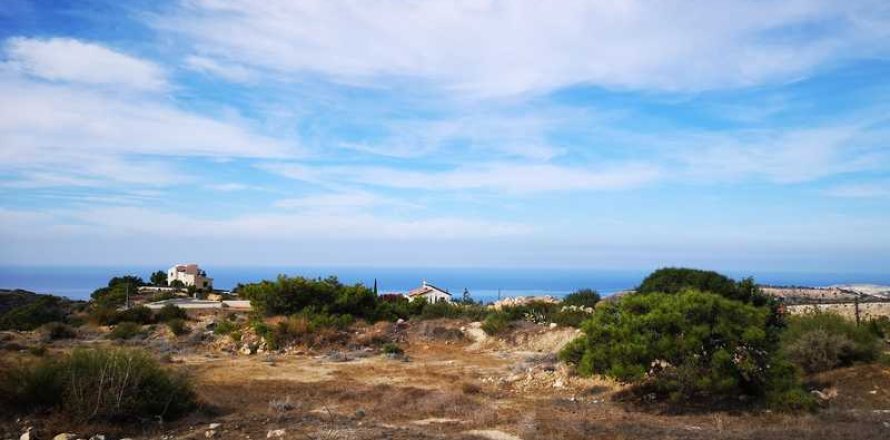 8696m² Land in Pissouri, Cyprus No. 71761