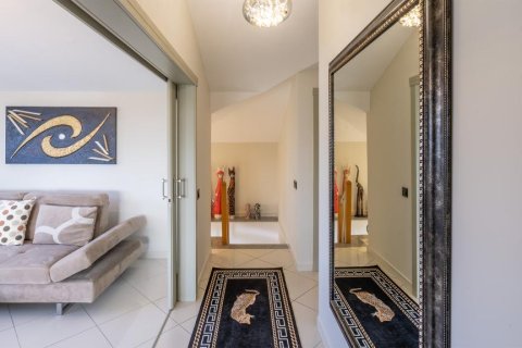 5 rooms Apartment in Oba, Turkey No. 21479 15