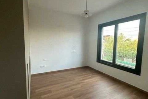 3 bedrooms Apartment in Limassol, Cyprus No. 77599 8