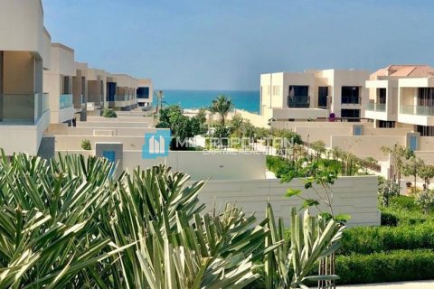 5 bedrooms Villa on the Saadiyat Island, UAE No. 4797 3