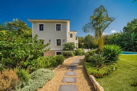 5 dormitorios Villa en Cannes, France No. 68026 3