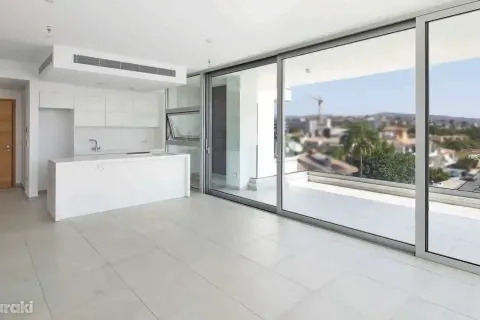 2 dormitorios Apartment en Germasogeia, Cyprus No. 40562 3