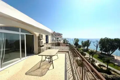 3 dormitorios Apartment en Germasogeia, Cyprus No. 32982 1