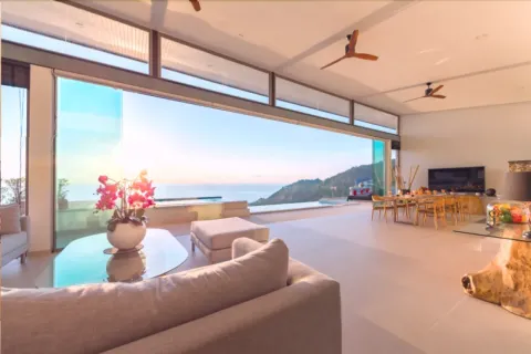 4 bedrooms Villa on the Chaweng Beach, Thailand No. 2803 3