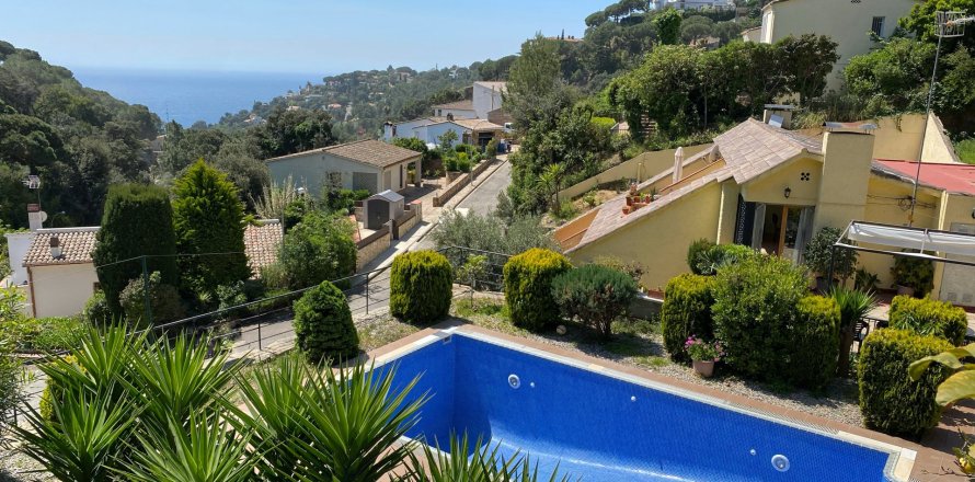 6 bedrooms House in Tossa de Mar, Spain No. 26669